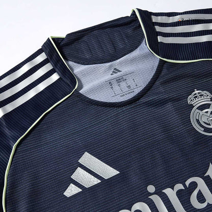 Tricouri Fotbal Real Madrid VINI JR. #7 Deplasare 2025/26 Authentic - Premium