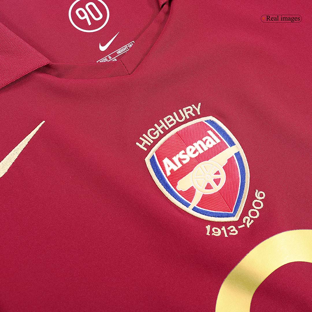 Tricouri Fotbal Vintage Arsenal BERGKAMP #10 Acasă 2005/06